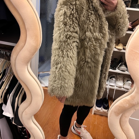 NWT! Saint Laurent sheepskin fur coat • beige • women’s size 38 - Picture 11 of 13